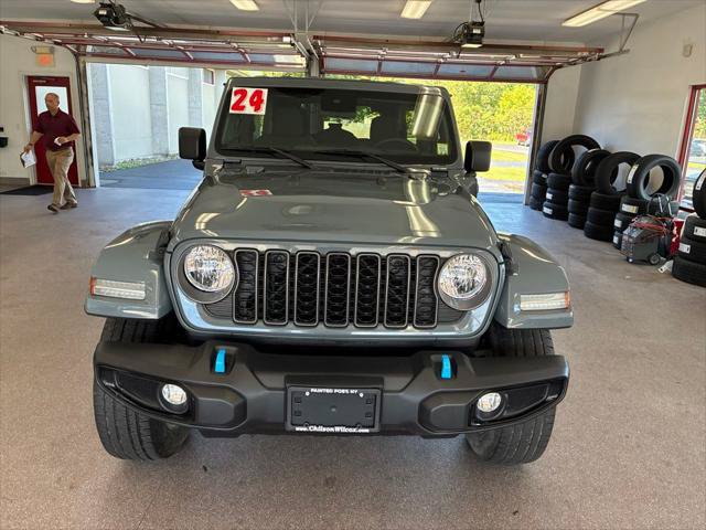 Certified 2024 Jeep Wrangler Unlimited AWD/4WD image 2