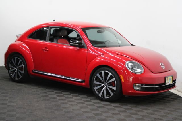 Used 2012 Volkswagen Beetle 2.0T FWD image 4