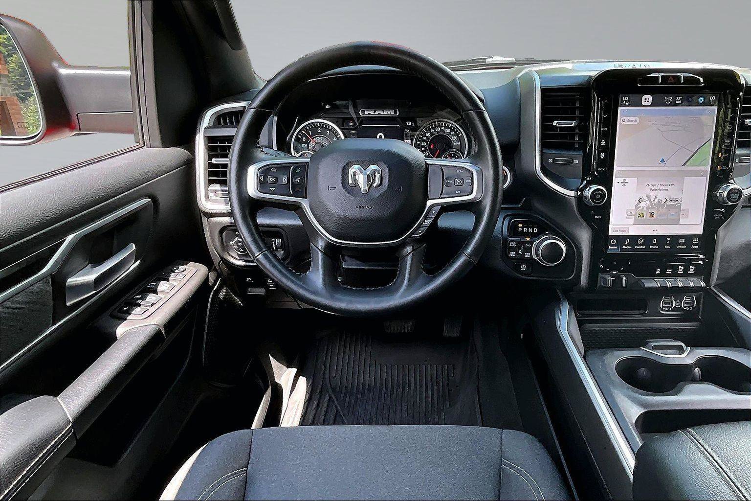 Used 2022 RAM 1500 Big Horn AWD/4WD image 6