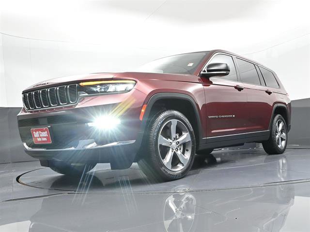Used 2022 Jeep Grand Cherokee L Limited AWD/4WD image 32