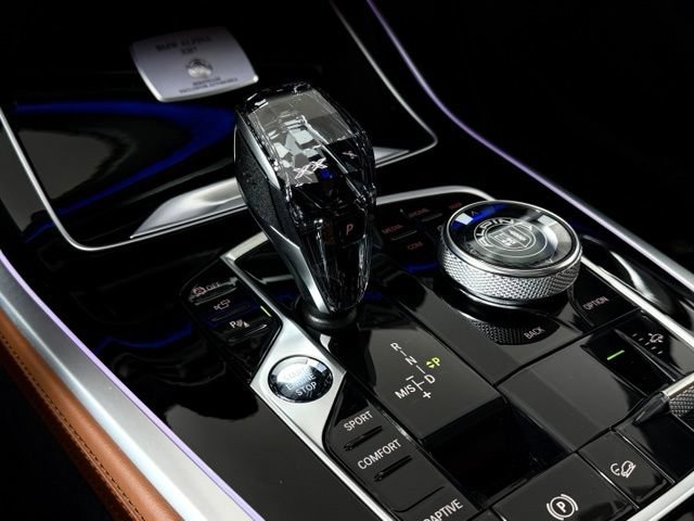 Used 2022 BMW ALPINA XB7 AWD/4WD image 26