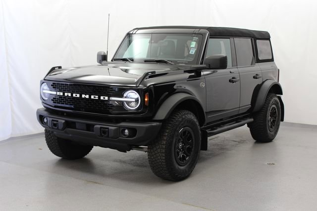 Used 2023 Ford Bronco Wildtrak image 14