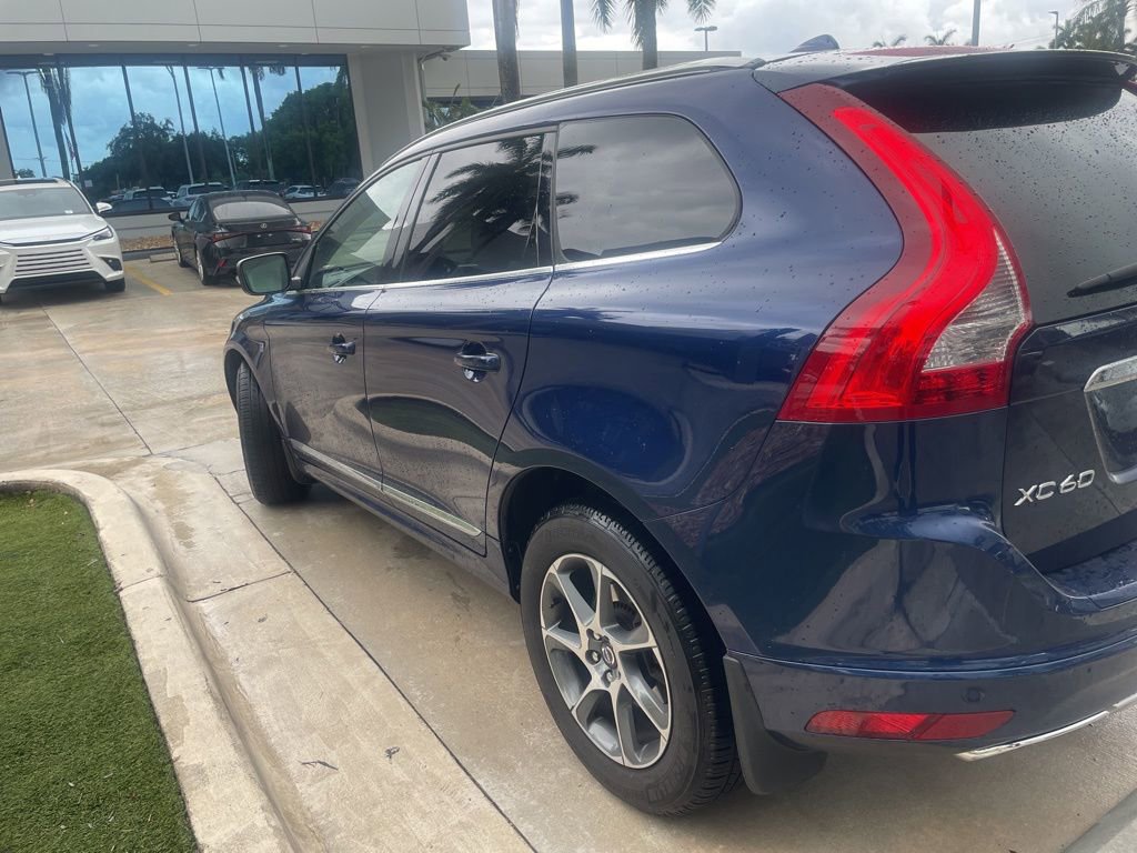 Used 2015 Volvo XC60 T6 Platinum AWD/4WD image 7