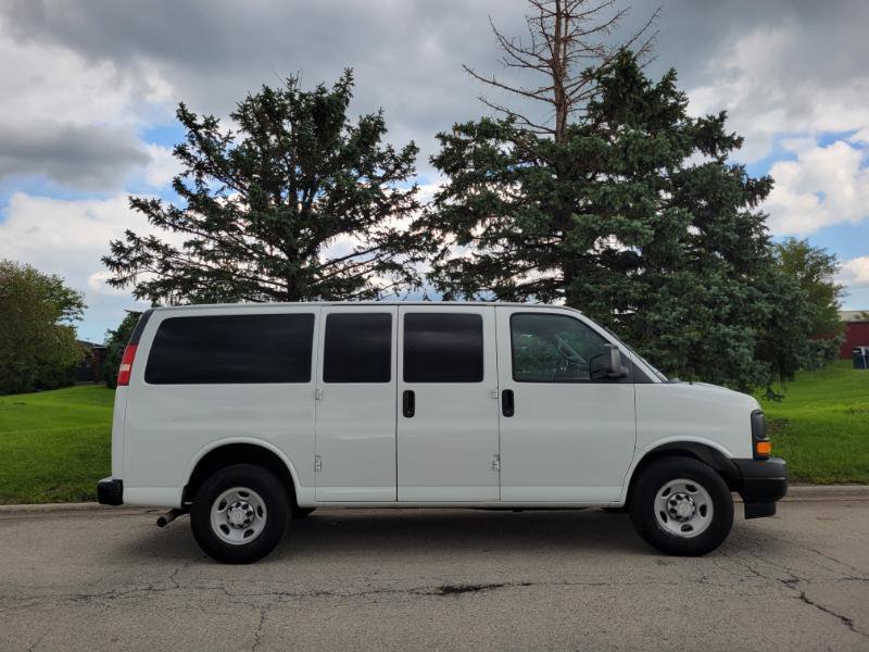Used 2017 Chevrolet Express 2500 LS RWD image 6
