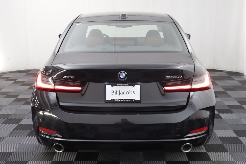 Used 2025 BMW 330i xDrive Sedan AWD/4WD image 17