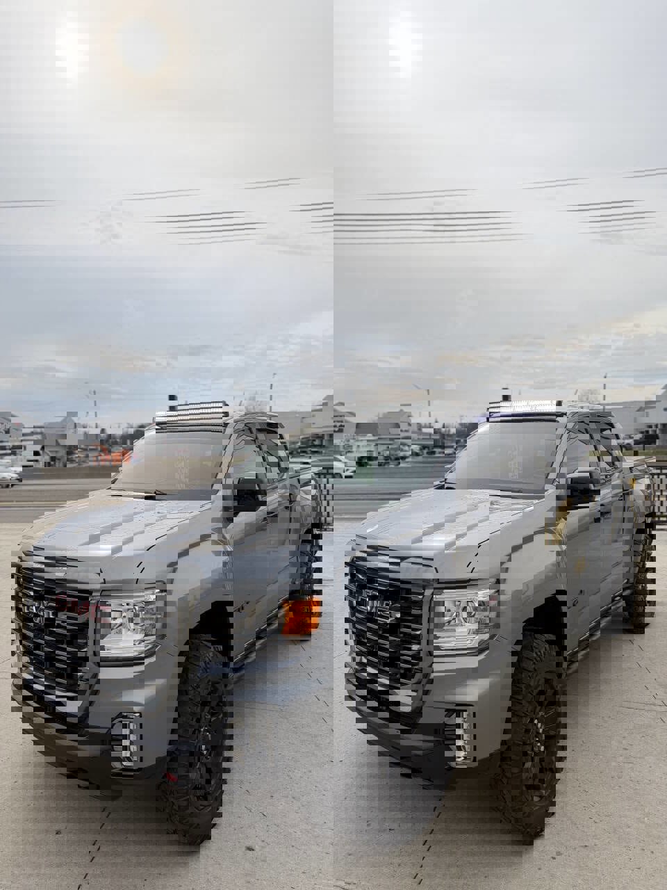 Used 2021 GMC Canyon AT4 image 3