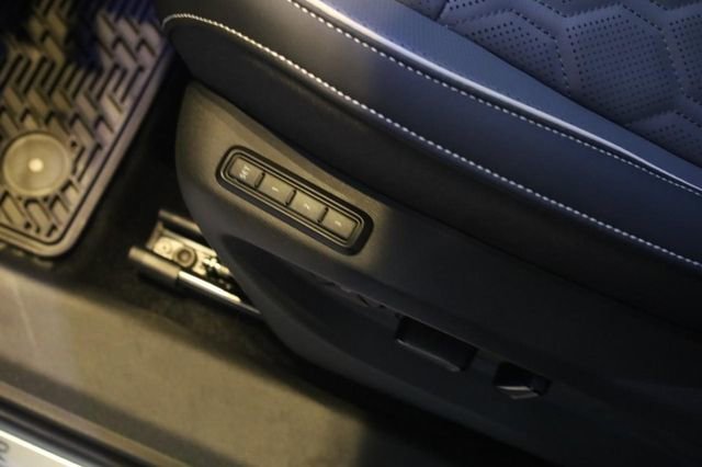 New 2026 Volkswagen Tiguan SEL R-Line image 10