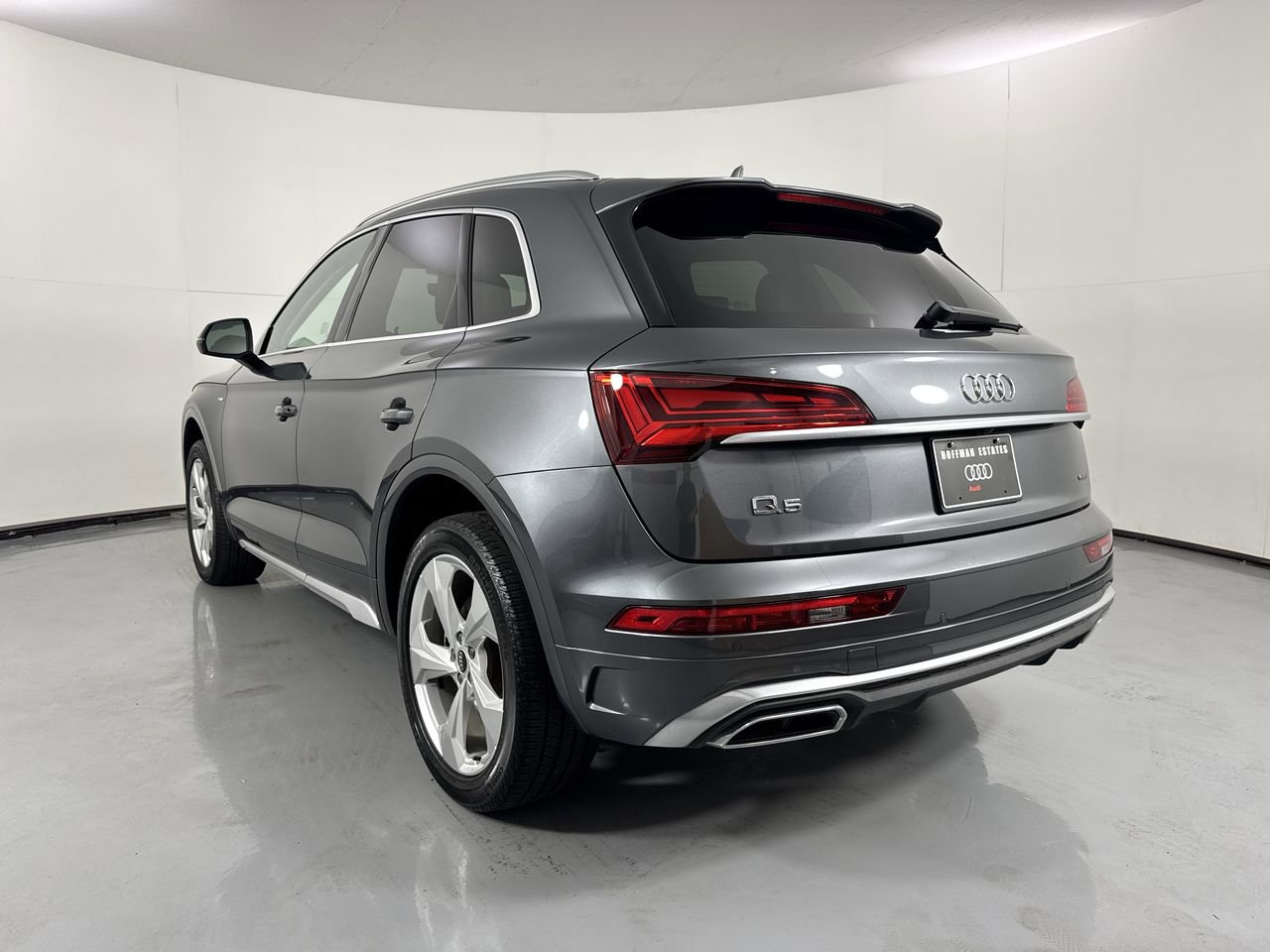 Used 2022 Audi Q5 2.0T Premium Plus w/ Premium Plus Package AWD/4WD image 5