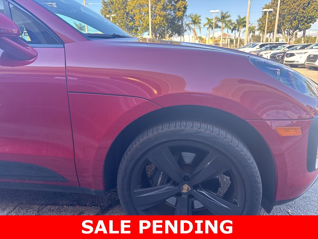 Used 2024 Porsche Macan image 4
