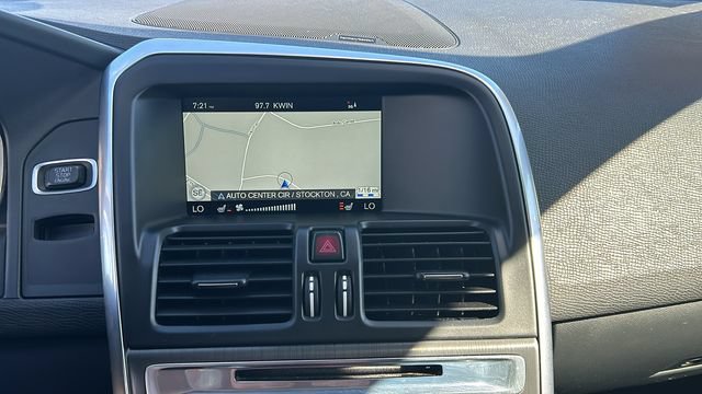 Used 2015 Volvo XC60 T5 Platinum w/ Protection Package FWD image 22