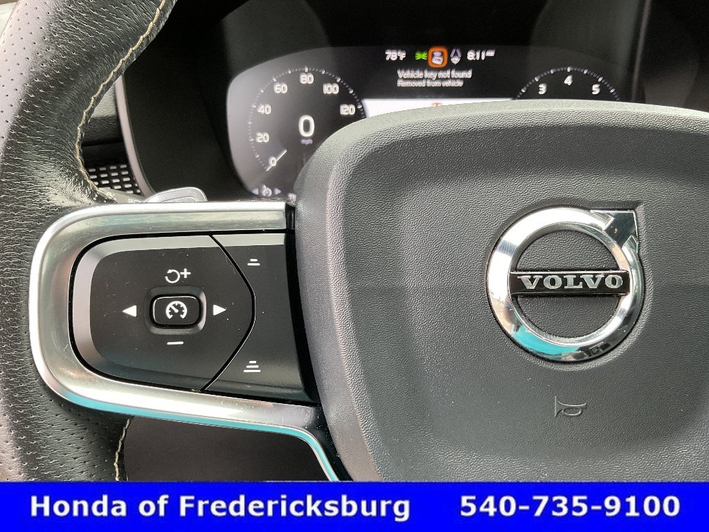 Used 2020 Volvo XC40 T5 R-Design AWD/4WD image 31