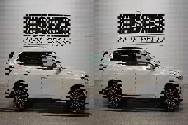 New 2025 BMW X3 xDrive30i w/ Premium Package image 2