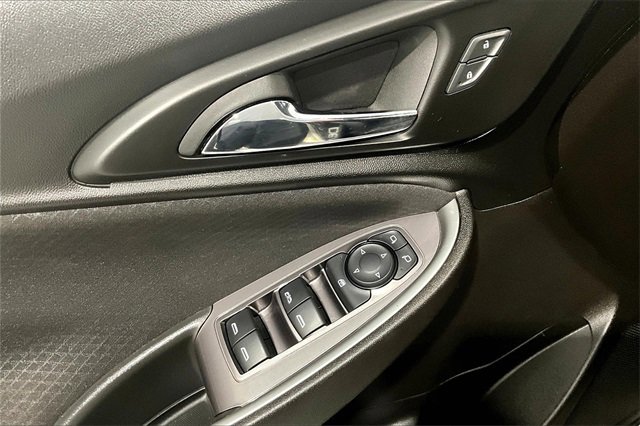 Used 2023 Chevrolet Malibu LT image 37