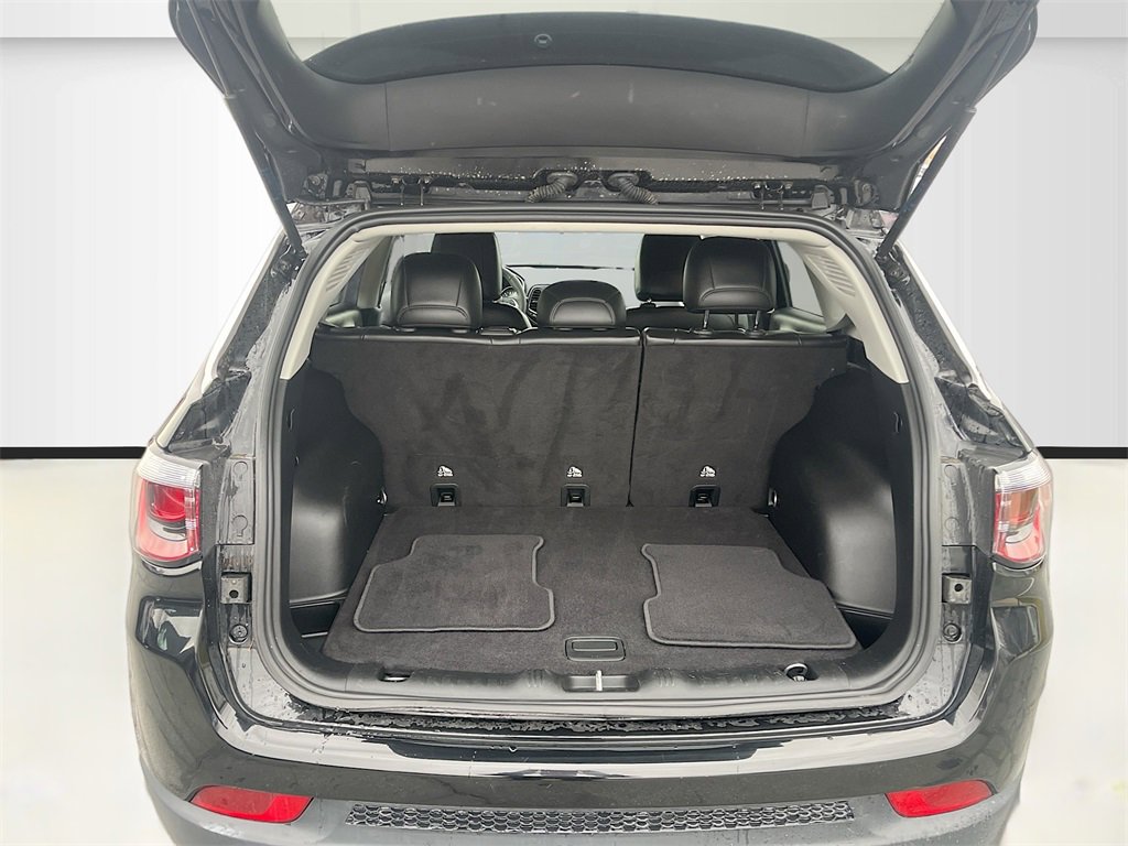 Used 2021 Jeep Compass Latitude image 23