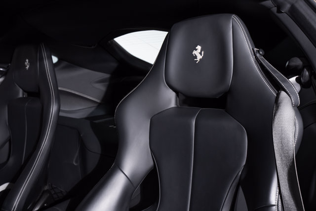 Used 2019 Ferrari 812 Superfast RWD image 23