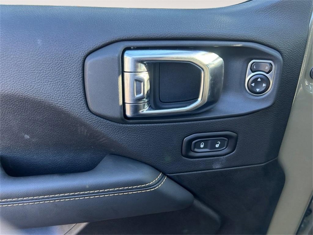 New 2025 Jeep Wrangler Unlimited Rubicon 392 image 11