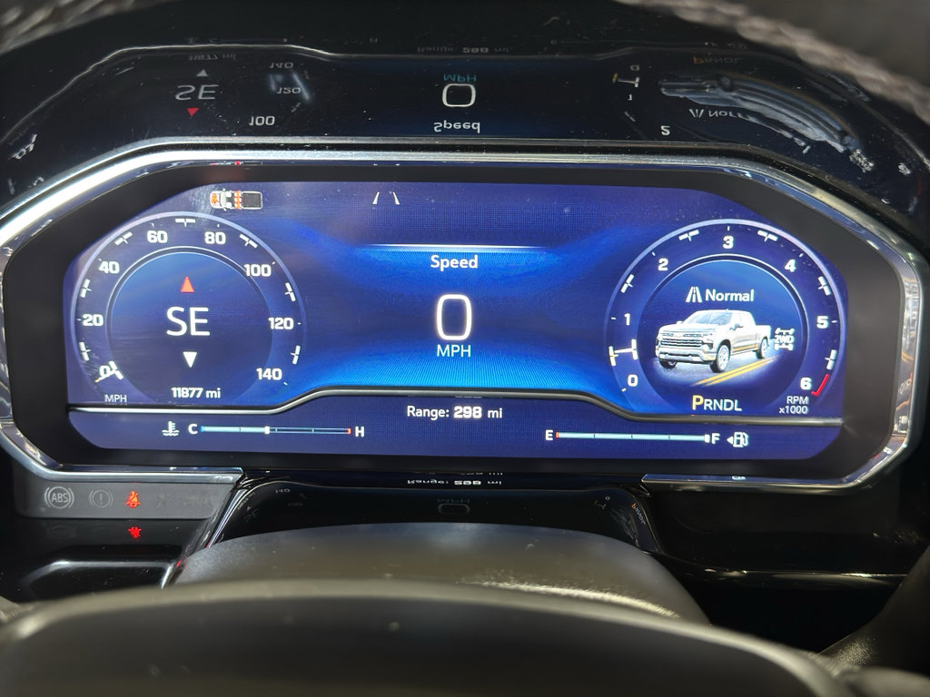 Used 2025 Chevrolet Silverado 1500 RST w/ Z71 Off-Road Package AWD/4WD image 28