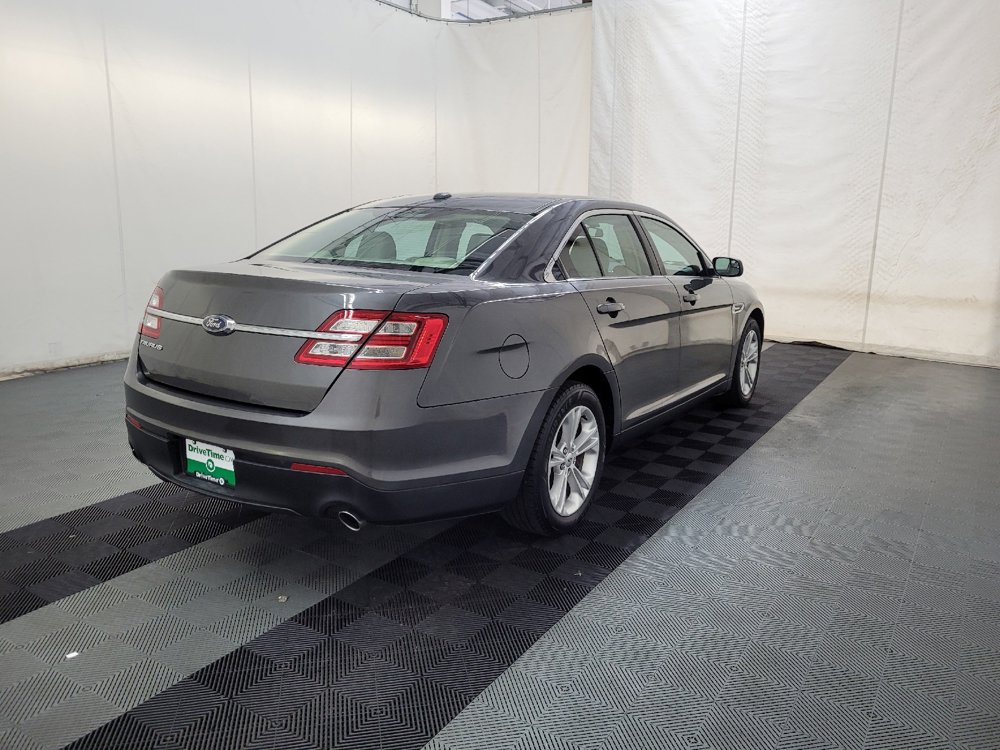 Used 2017 Ford Taurus SE FWD image 9