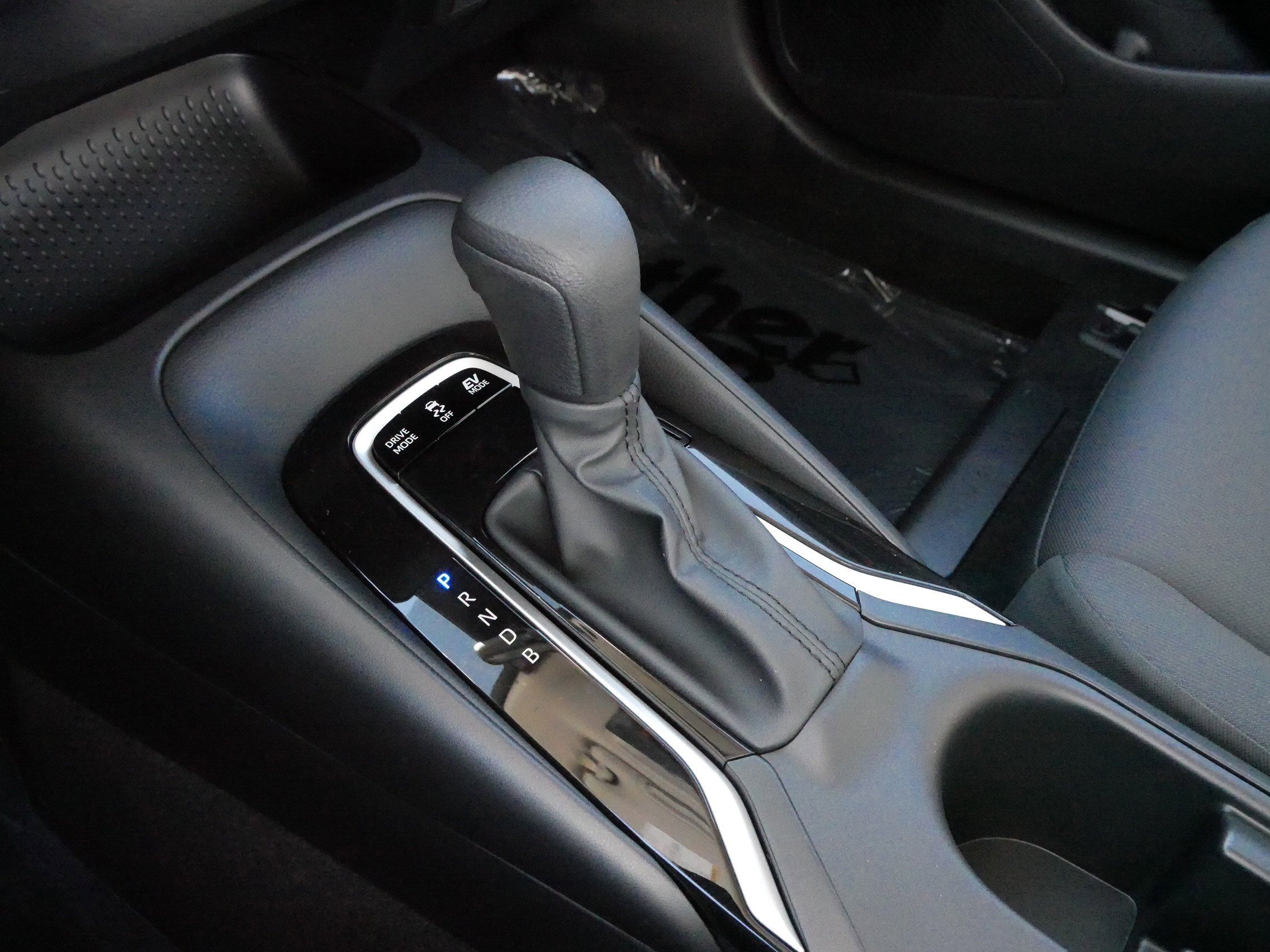 Certified 2026 Toyota Corolla LE image 24