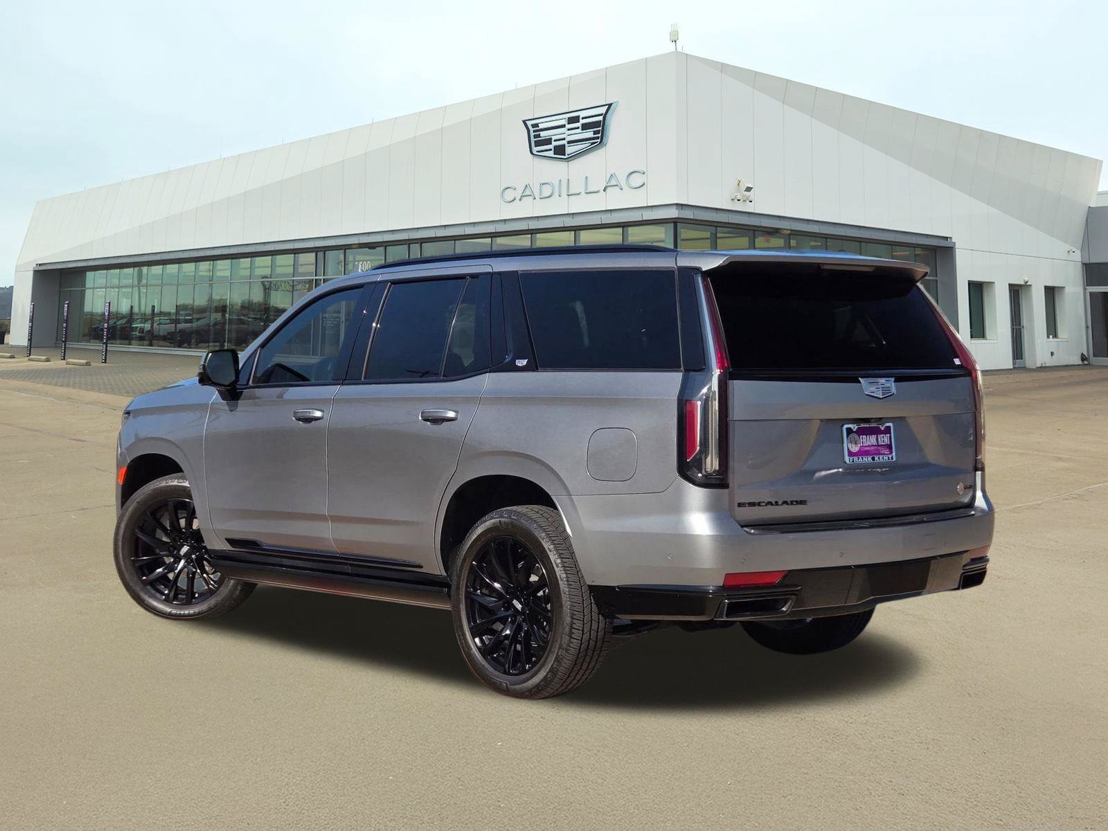 Used 2023 Cadillac Escalade Sport w/ LPO, ONYX Package AWD/4WD image 4