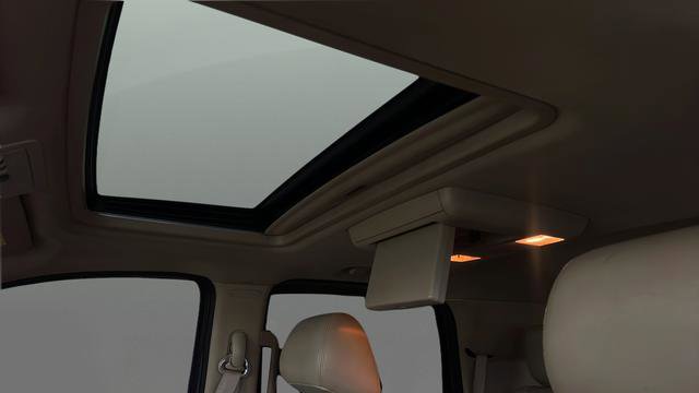 Used 2011 Chevrolet Tahoe LT image 9