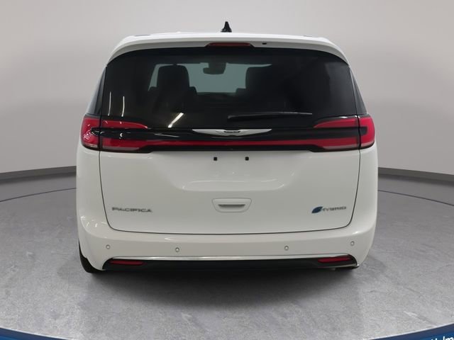 Used 2023 Chrysler Pacifica Touring-L image 7