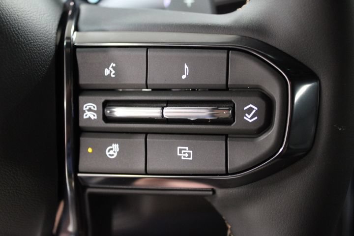 New 2026 GMC Yukon XL AT4 w/ AT4 Premium Plus Package AWD/4WD image 36