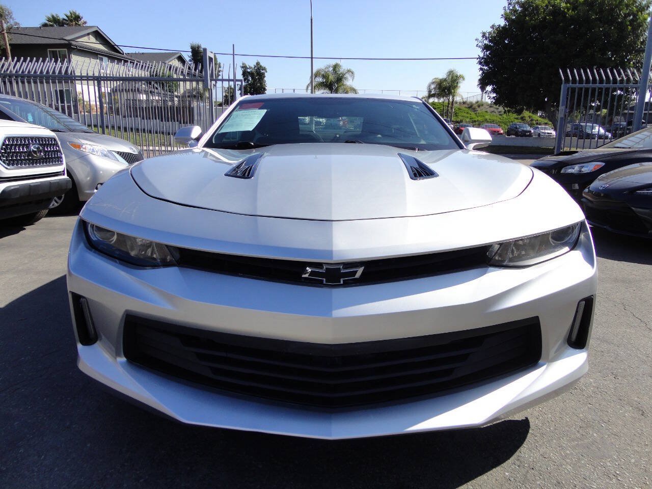 Used 2016 Chevrolet Camaro LT RWD image 3
