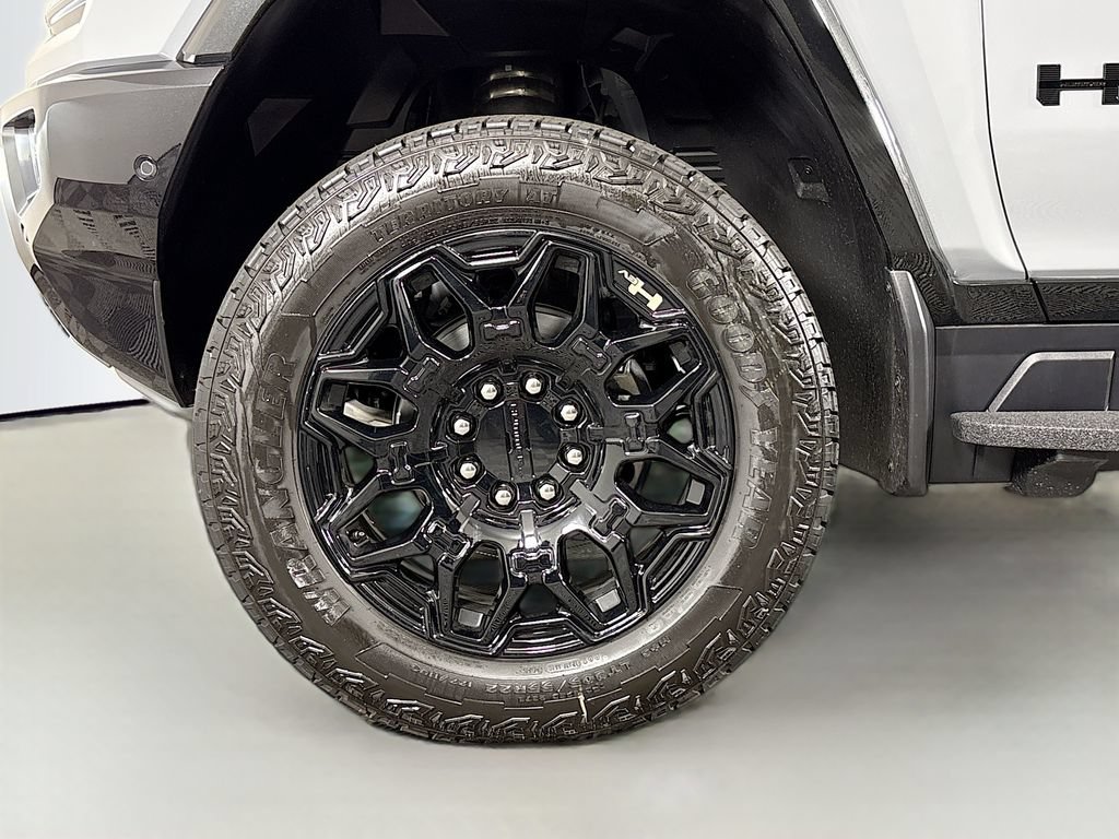 New 2026 GMC Hummer EV SUV w/ LPO, Dark Essentials Package AWD/4WD image 31