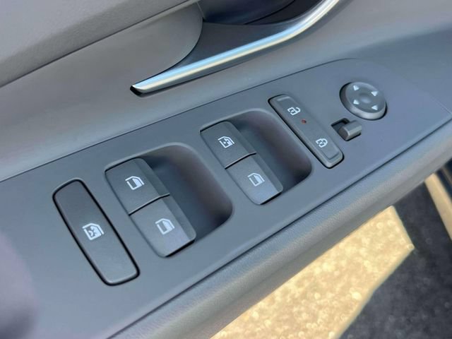 Certified 2026 Hyundai Elantra Sport FWD image 17