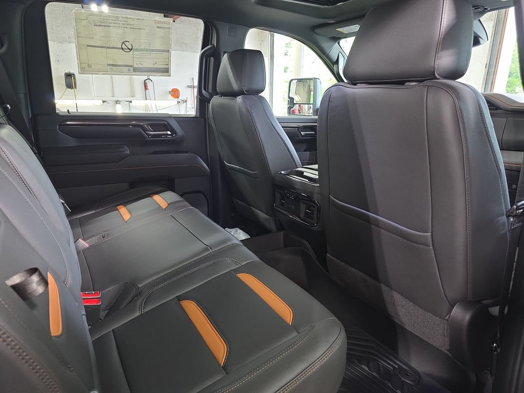 New 2026 GMC Sierra 3500 AT4 w/ Technology Package AWD/4WD image 11