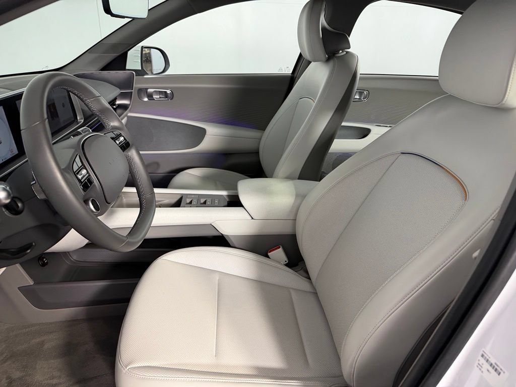 Used 2025 Hyundai Ioniq 6 SEL RWD image 23
