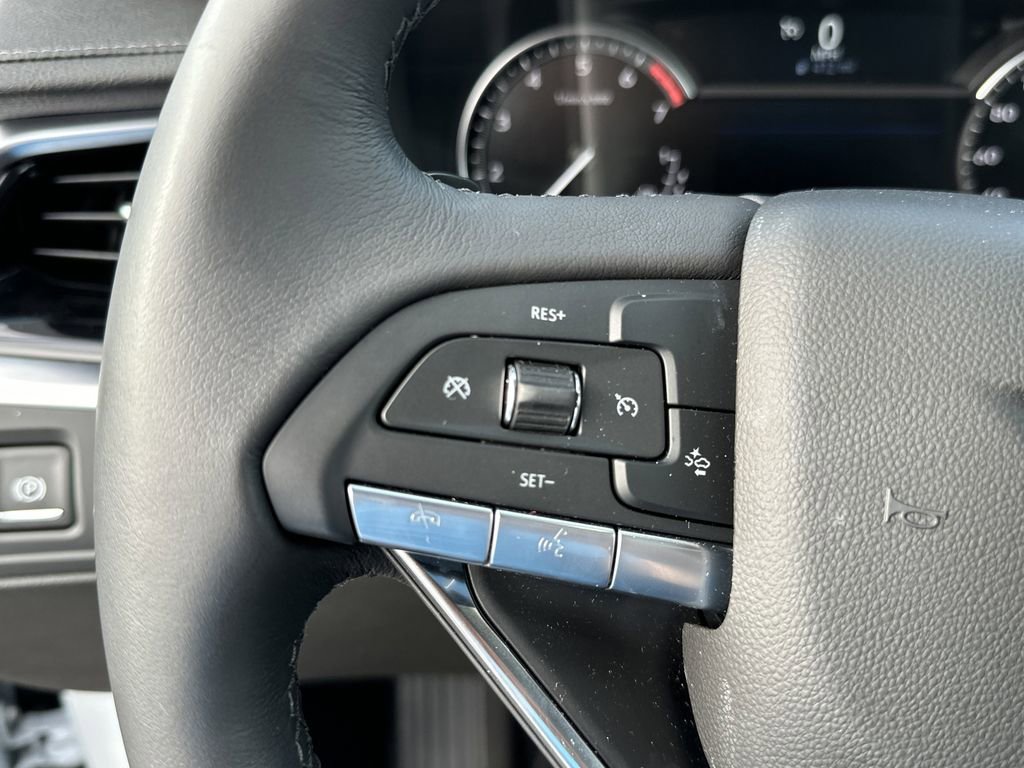 New 2025 Cadillac XT6 Luxury FWD image 21