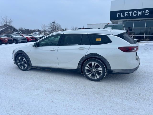 Used 2018 Buick Regal Preferred w/ Sights and Sounds Package image 7