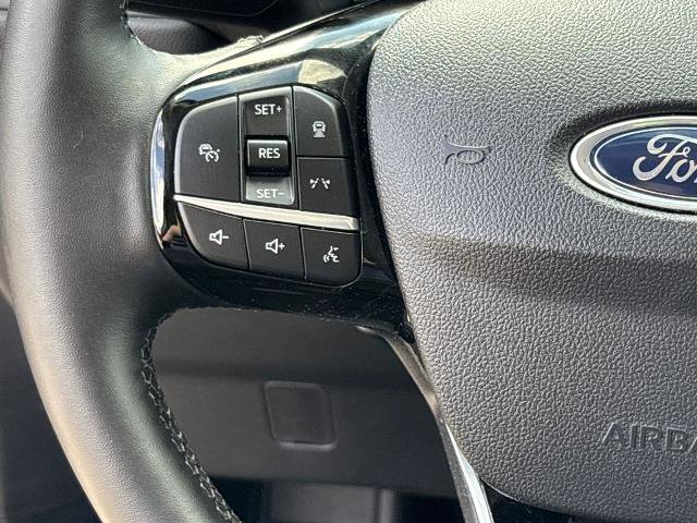 Certified 2025 Ford Escape SE image 16