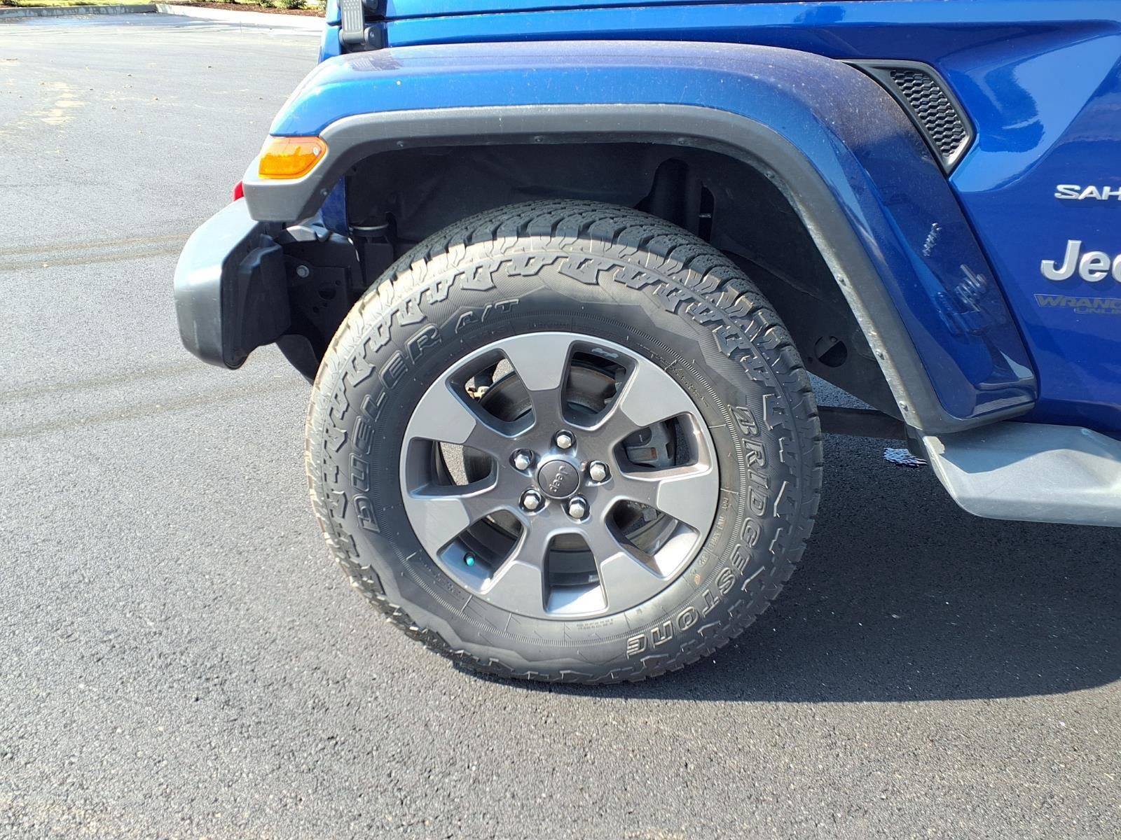 Used 2018 Jeep Wrangler Unlimited Sahara AWD/4WD image 20