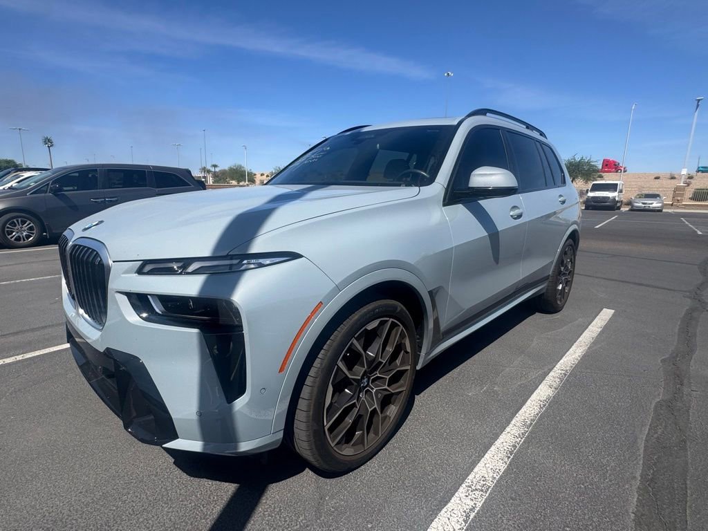 Used 2026 BMW X7 xDrive40i w/ M Sport Package AWD/4WD image 6