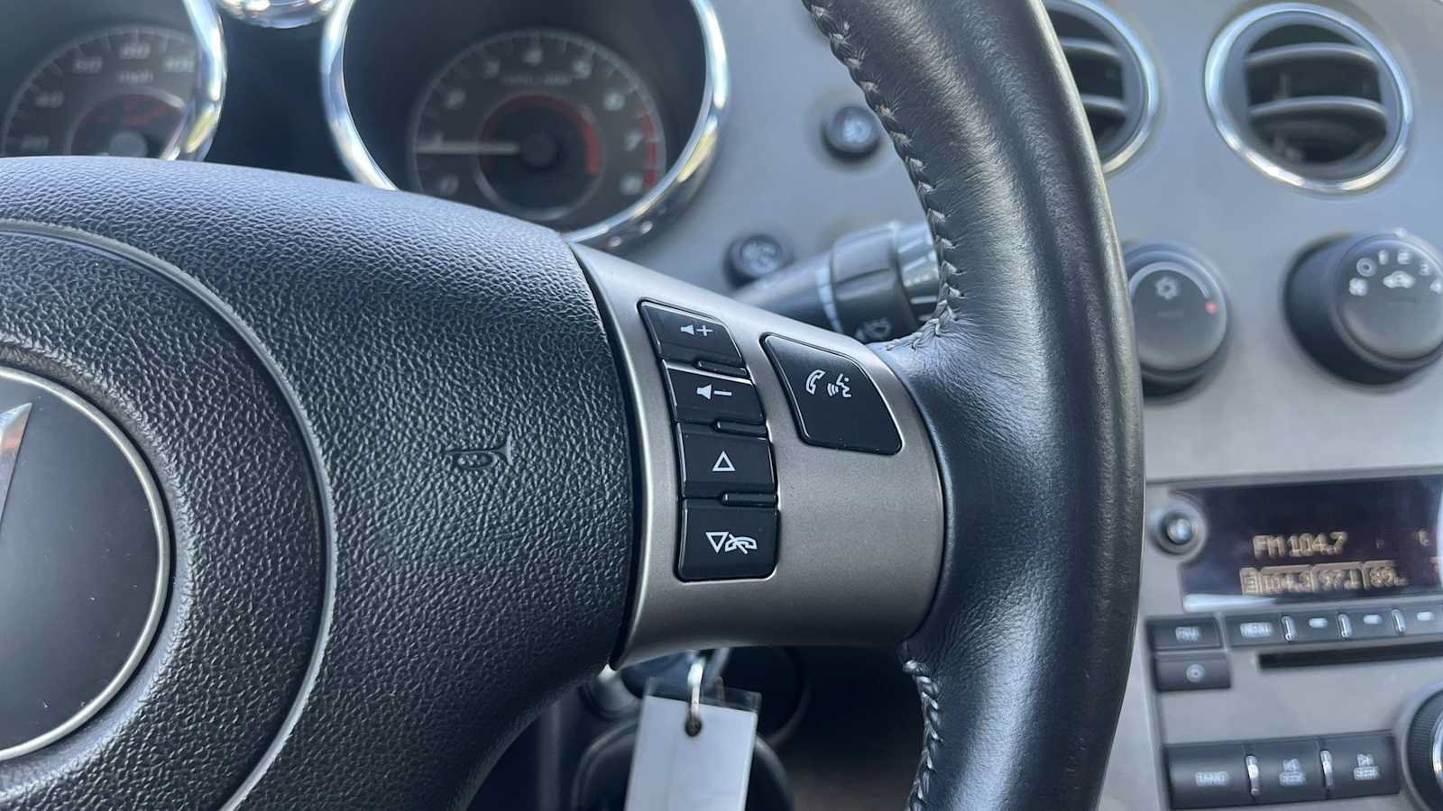 Used 2009 Pontiac Solstice GXP RWD image 31