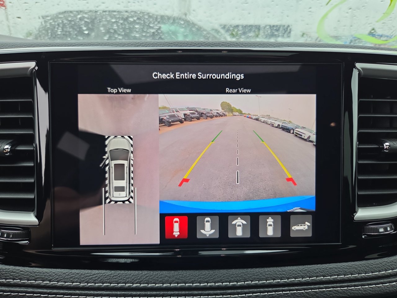New 2027 Chrysler Pacifica Select w/ Family Tech Group FWD image 27