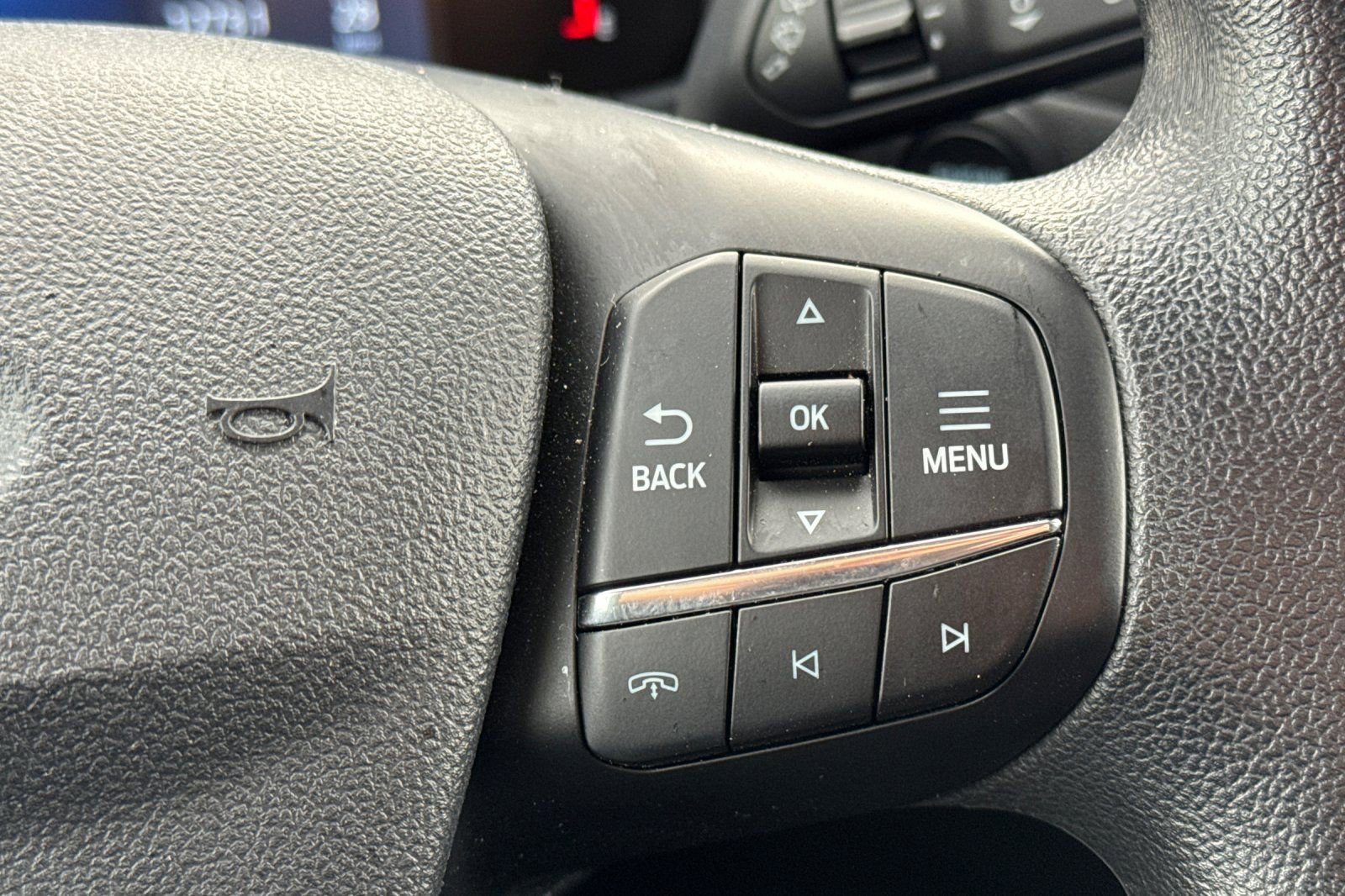 Used 2025 Ford Escape Active image 27