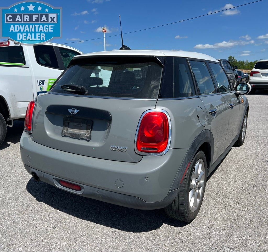 Used 2017 MINI Cooper 4-Door Hardtop FWD image 6