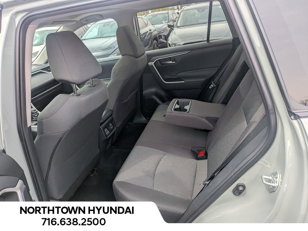 Used 2022 Toyota RAV4 XLE w/ Convenience Package AWD/4WD image 34