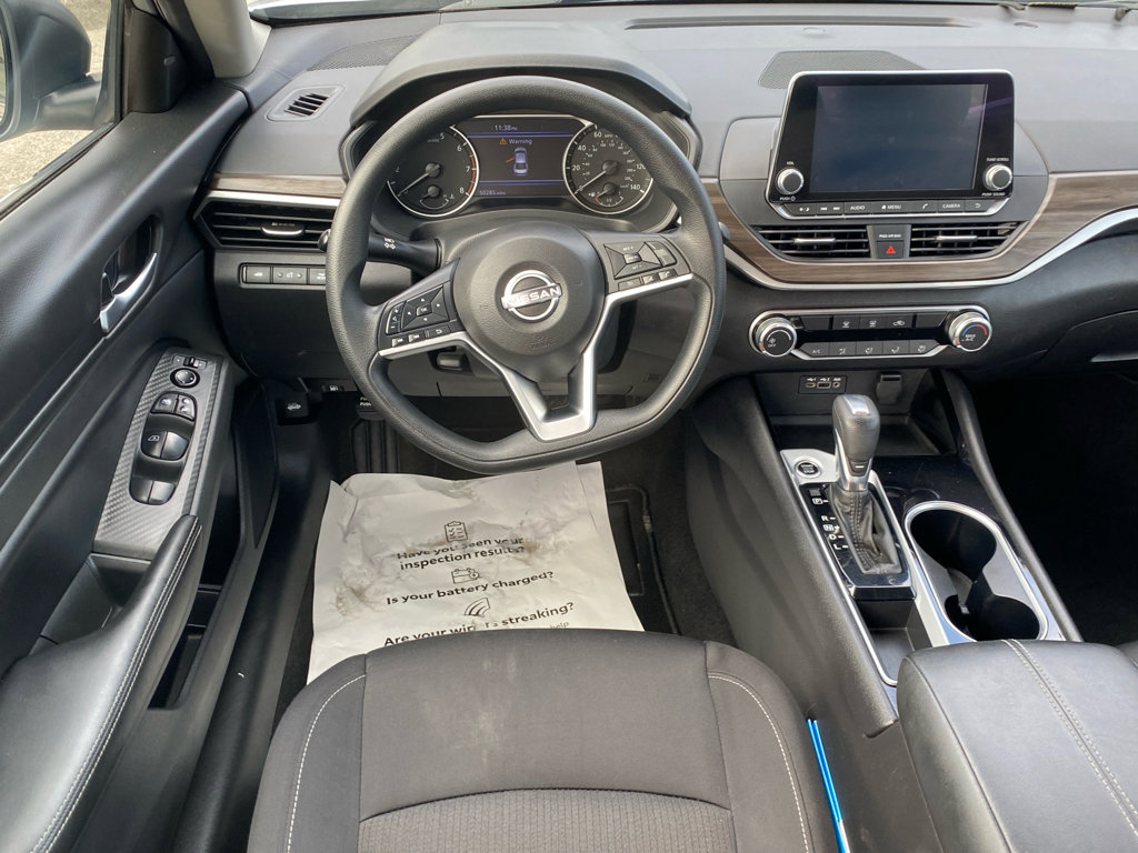 Used 2024 Nissan Altima 2.5 SV image 8