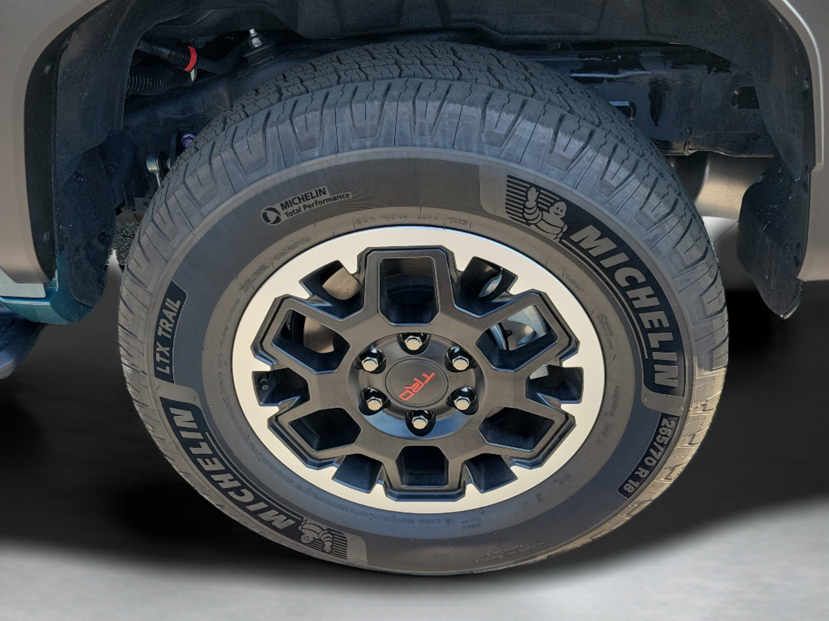 Used 2025 Toyota 4Runner TRD Off-Road Premium w/ Tow Technology Package AWD/4WD image 31