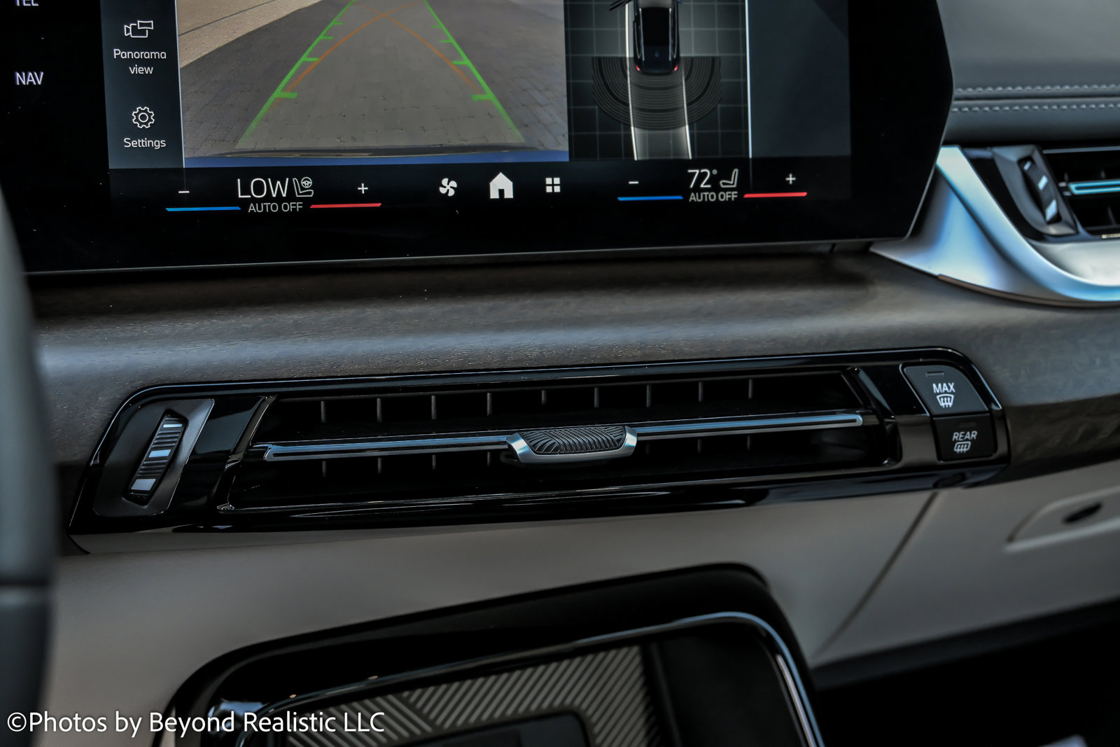 Used 2025 BMW X1 xDrive28i w/ Convenience Package image 43