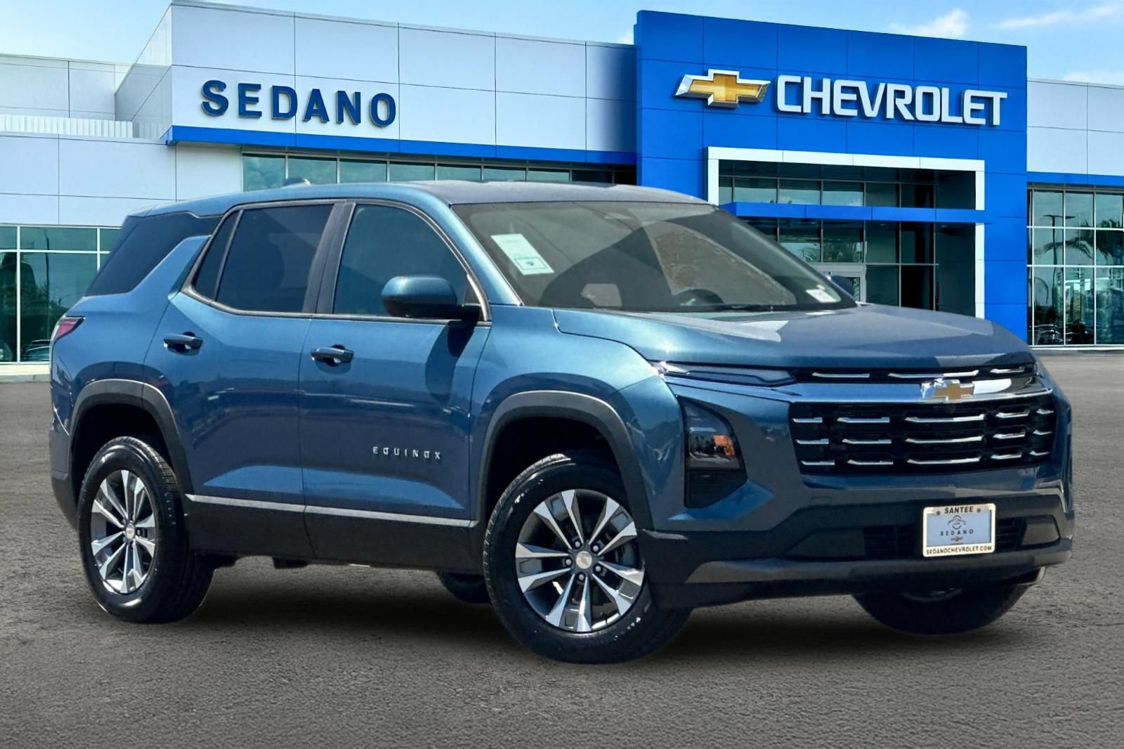 New 2027 Chevrolet Equinox LT FWD image 2