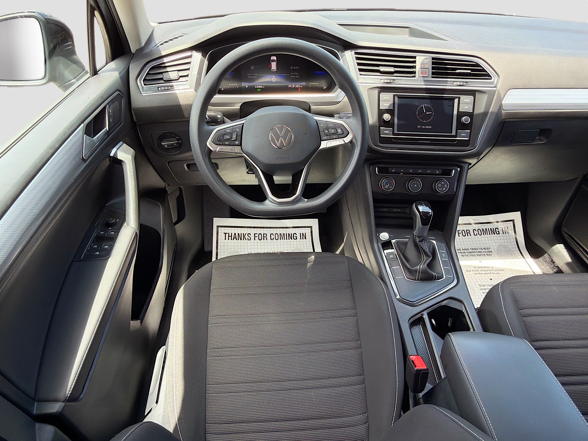 Used 2023 Volkswagen Tiguan S FWD image 16