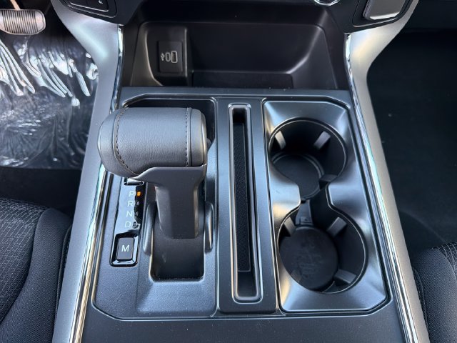 New 2026 Ford F150 XLT w/ XLT Black Appearance Package AWD/4WD image 31