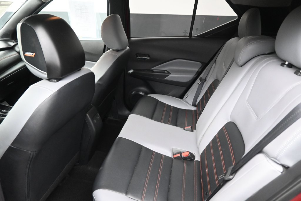 Used 2023 Nissan Kicks SR w/ SR Premium Package FWD image 23