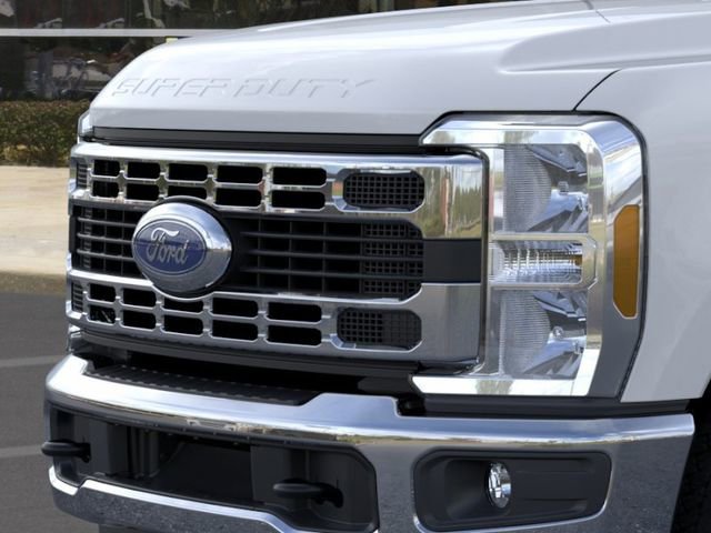 New 2026 Ford F350 XLT w/ FX4 Off-Road Package image 17